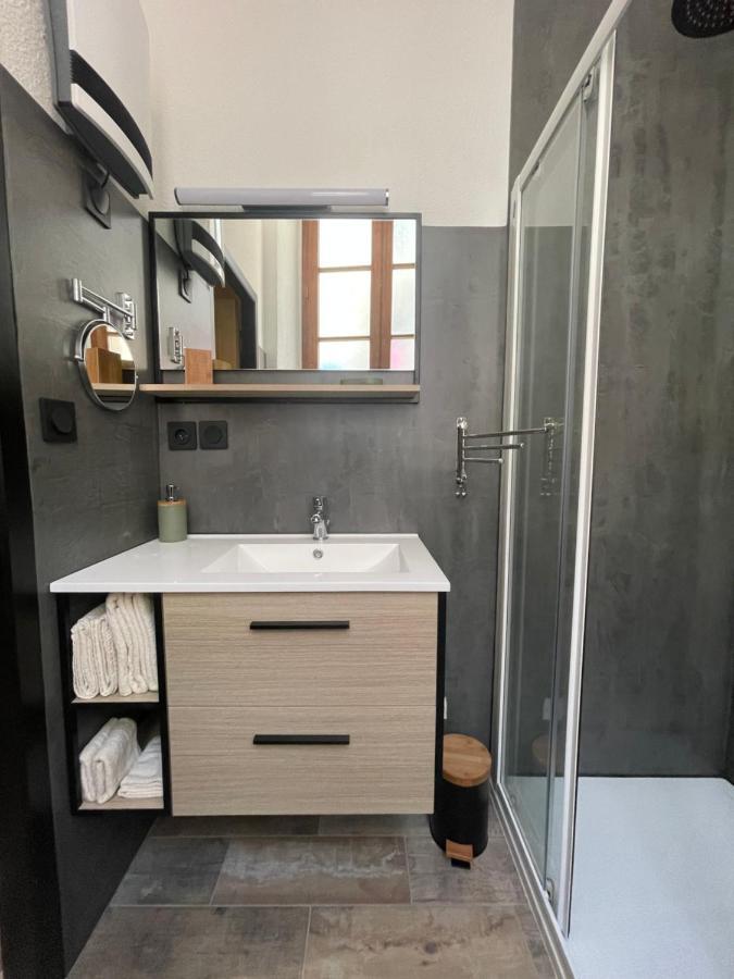 Jungle Room Romans-sur-Isère Exteriör bild