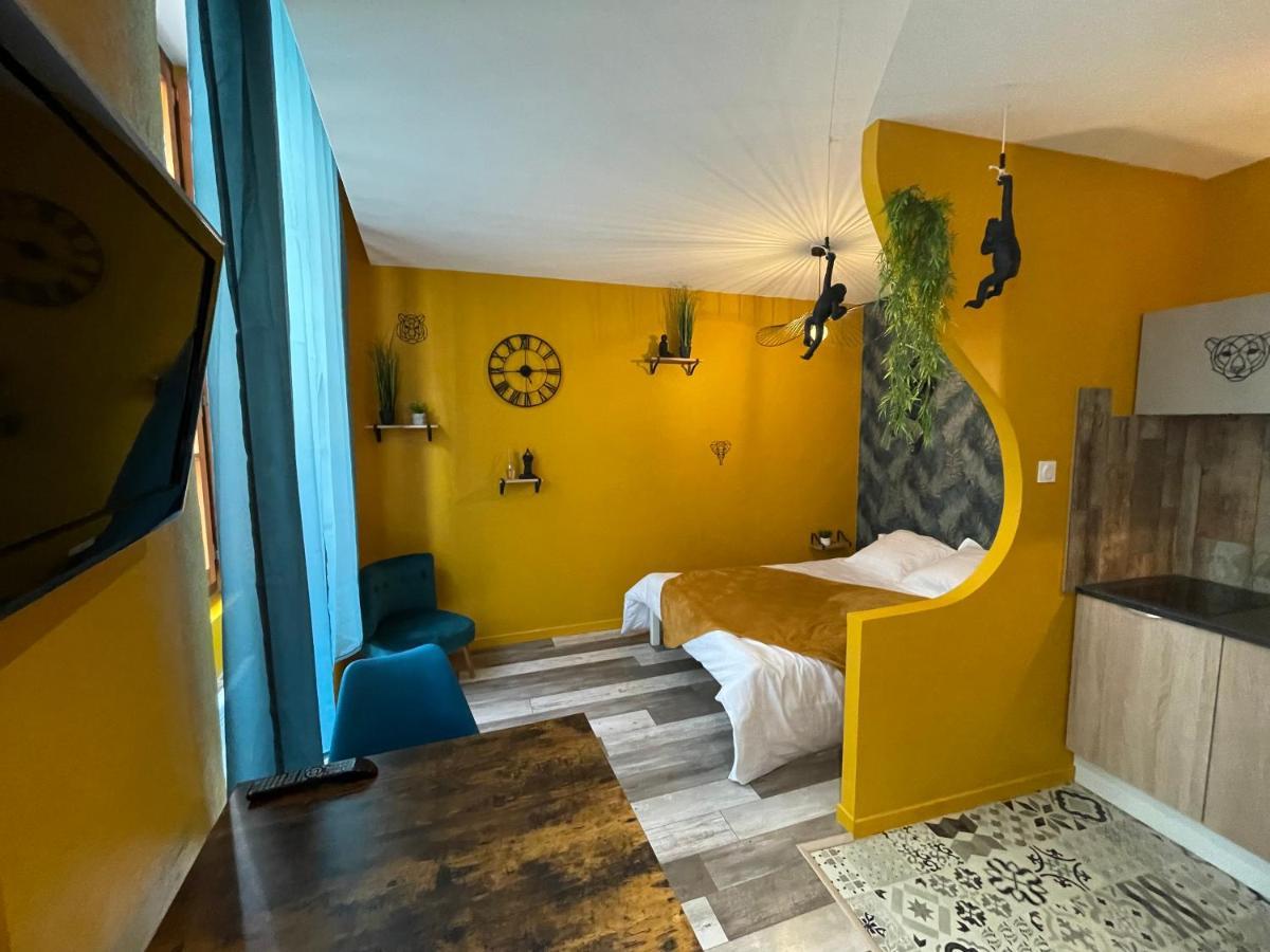 Jungle Room Romans-sur-Isère Exteriör bild