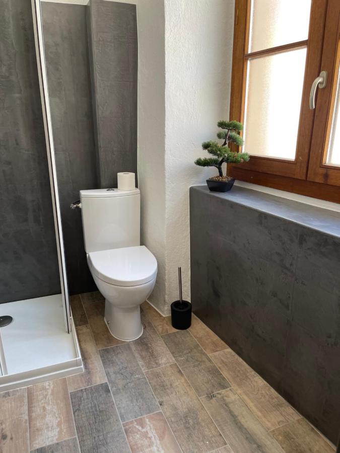 Jungle Room Romans-sur-Isère Exteriör bild